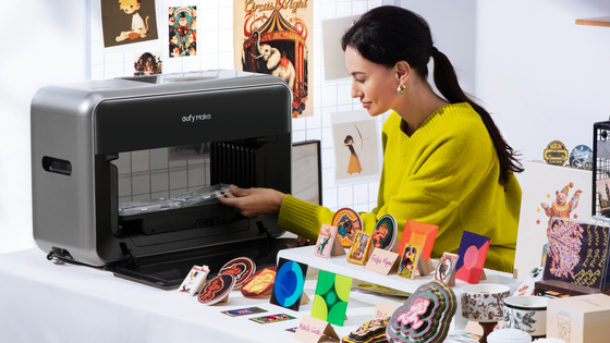 オリジナルグッズやノベルティを自分で制作できる！EufyMake UV Printer E1