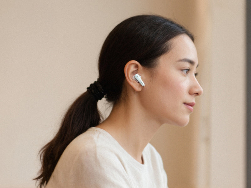 着脱の手間を減らす、外音取り込み機能