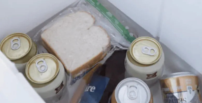 イメージ：氷が溶けてしまい水浸しに